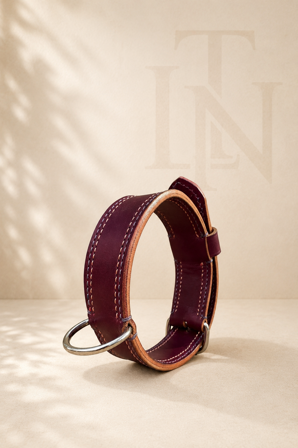 Collier pour chien Classic en cuir Bordeaux à double couture bicolore, anneau en D inox
